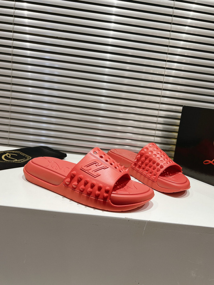 CL SLIPPERS