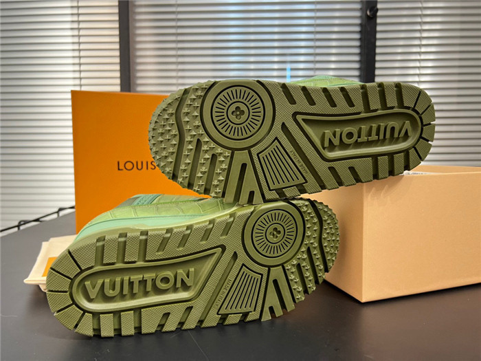 L&V SNEAKERS