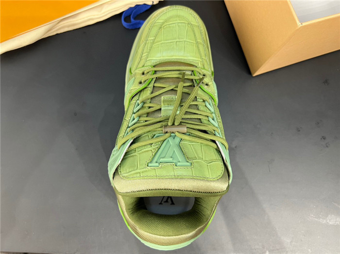 L&V SNEAKERS