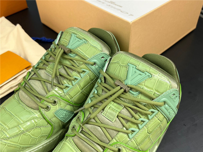 L&V SNEAKERS