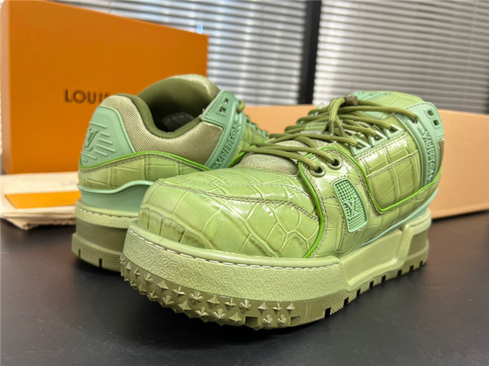 L&V SNEAKERS