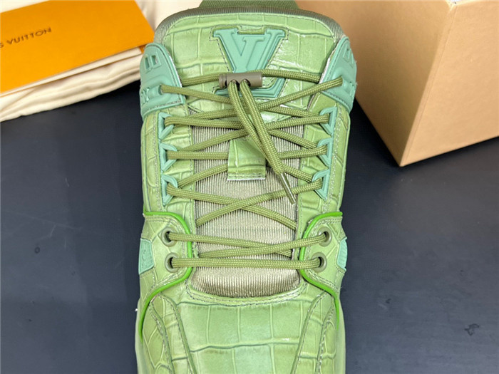 L&V SNEAKERS