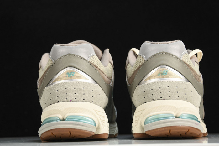 New Balance 2002