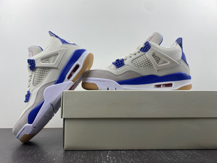 Nike SB x Air Jordan 4 Blue