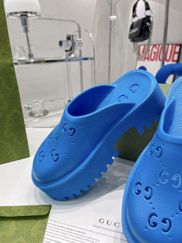 G DESIGNER SLIPPERS