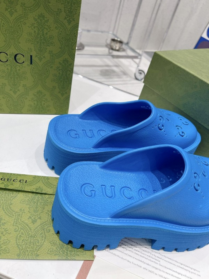 G DESIGNER SLIPPERS