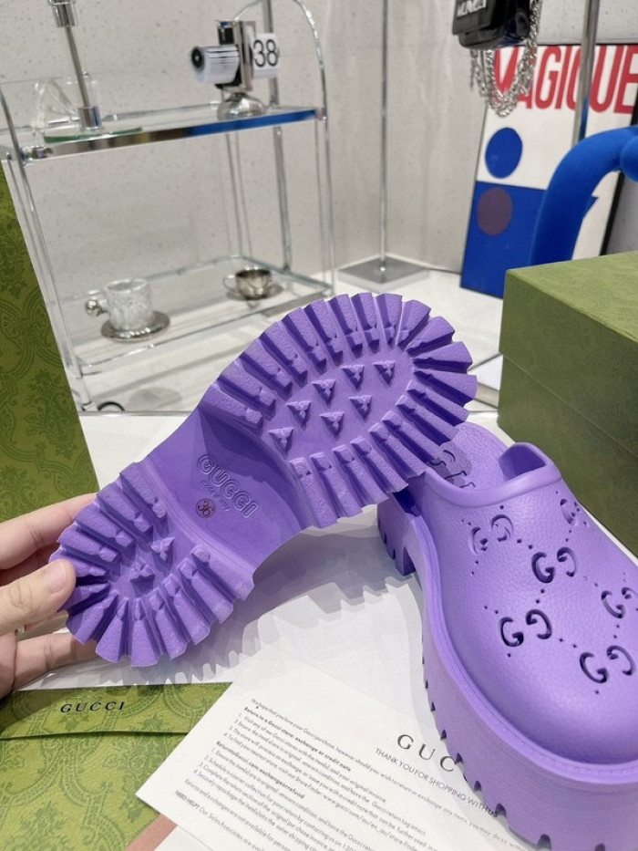 G DESIGNER SLIPPERS