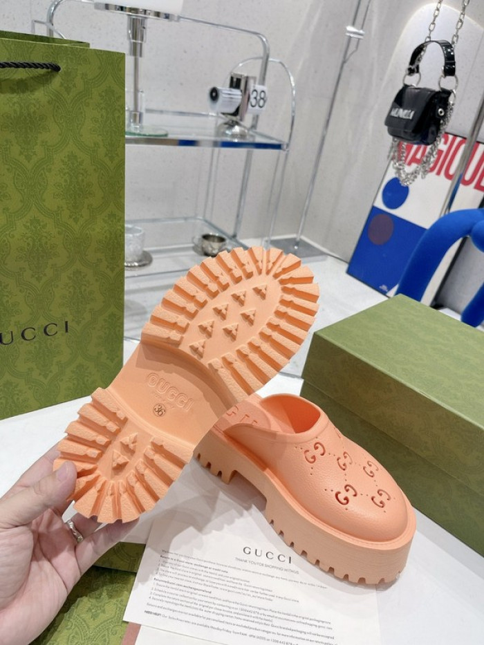 G DESIGNER SLIPPERS