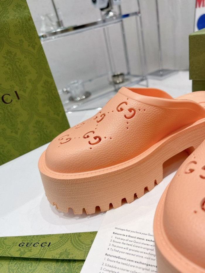 G DESIGNER SLIPPERS