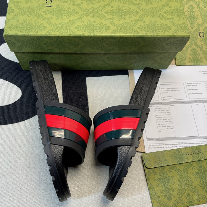 G DESIGNER SLIPPERS