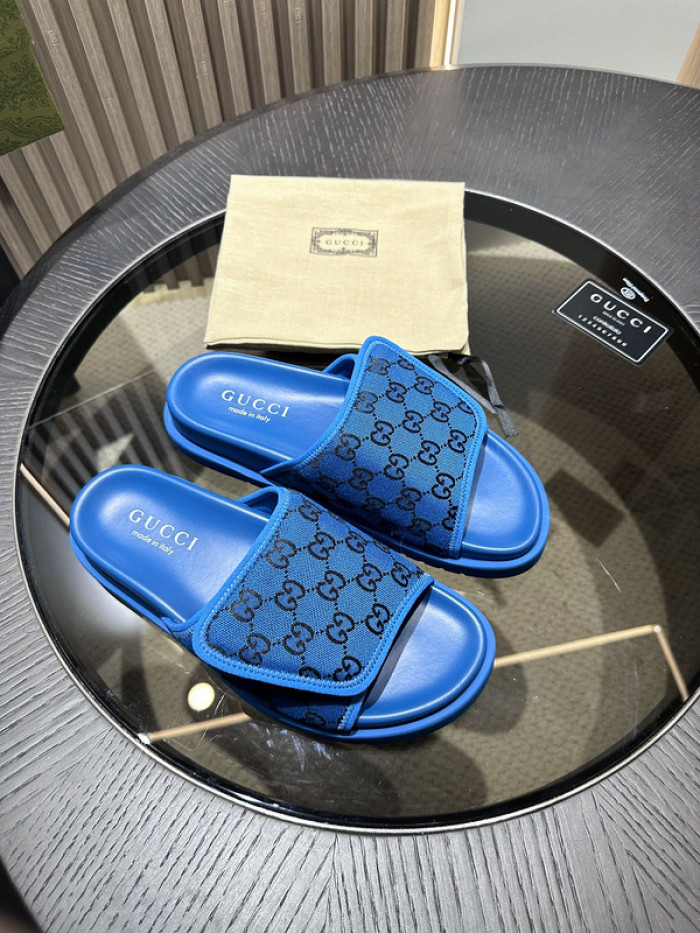 G DESIGNER SLIPPERS