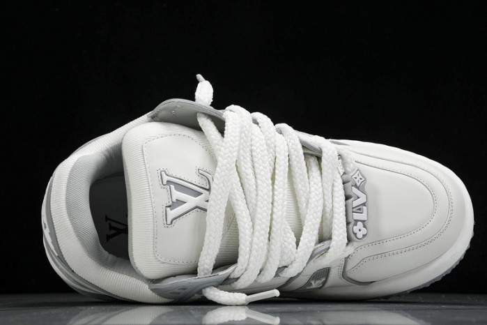 L&V SNEAKERS