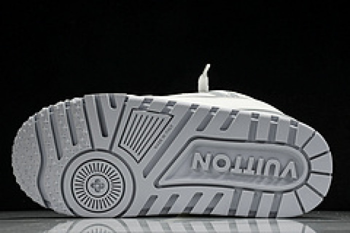 L&V SNEAKERS