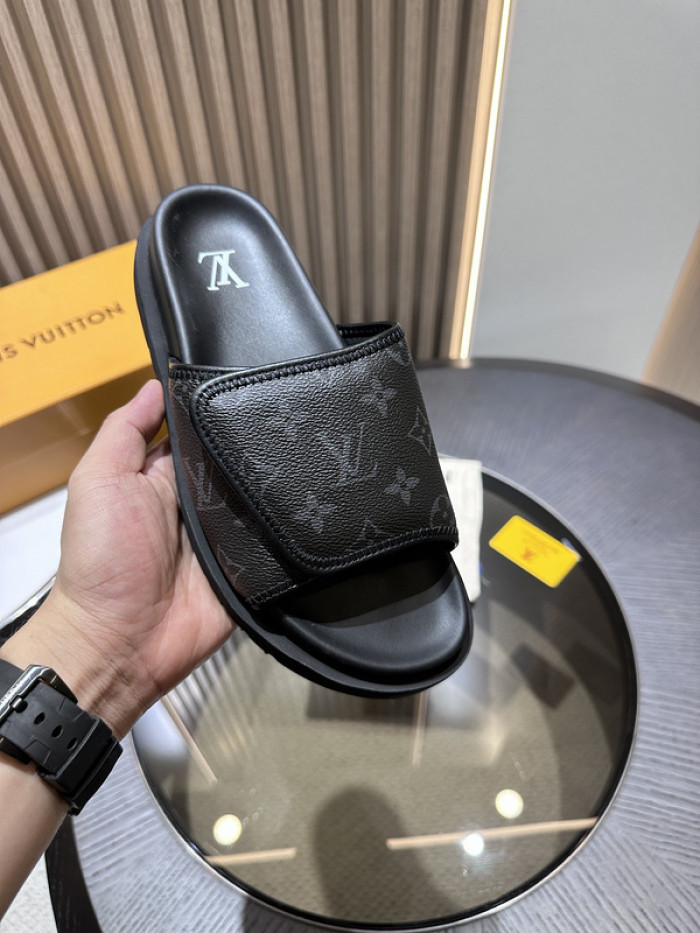 L&V SLIPPERS