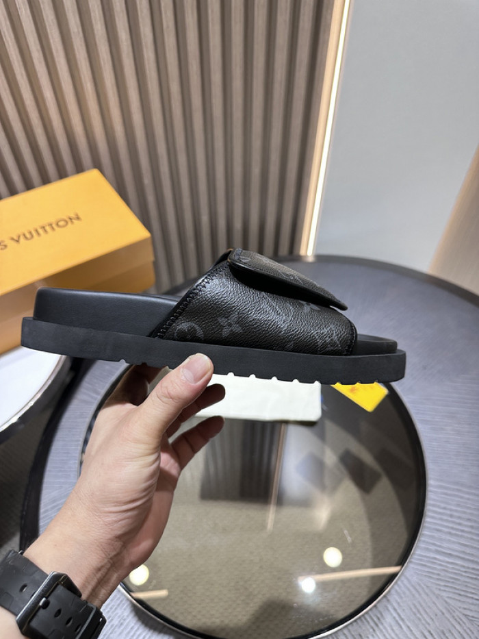 L&V SLIPPERS