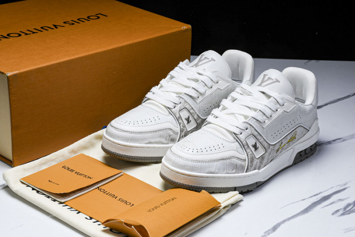 L&V SNEAKERS