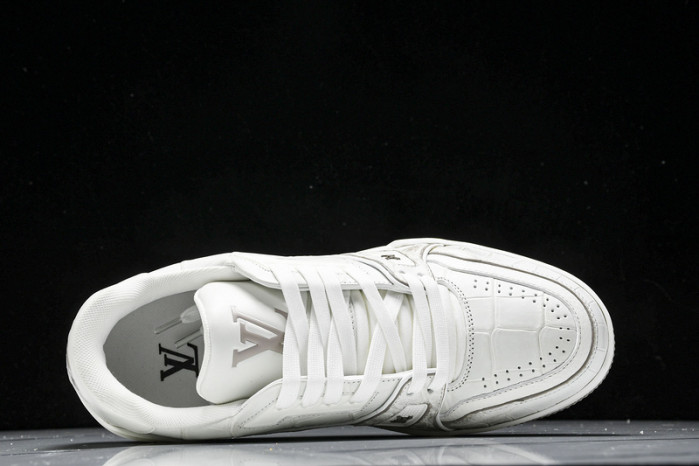 L&V SNEAKERS