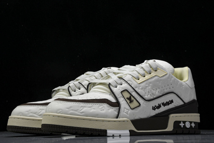 L&V SNEAKERS