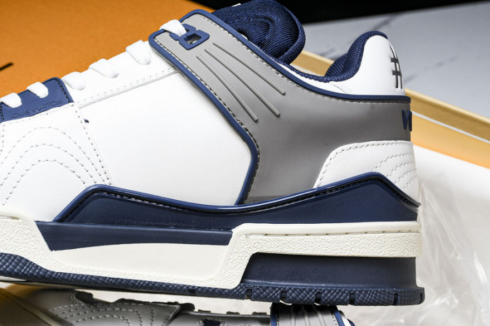 L&V SNEAKERS