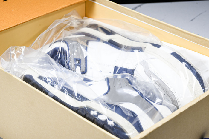 L&V SNEAKERS