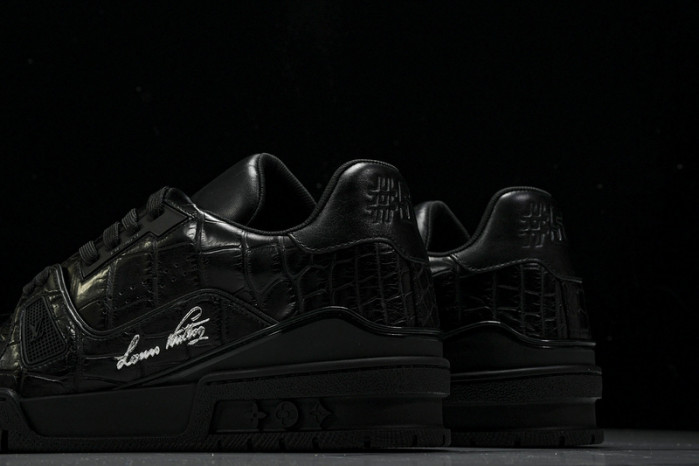 L&V SNEAKERS