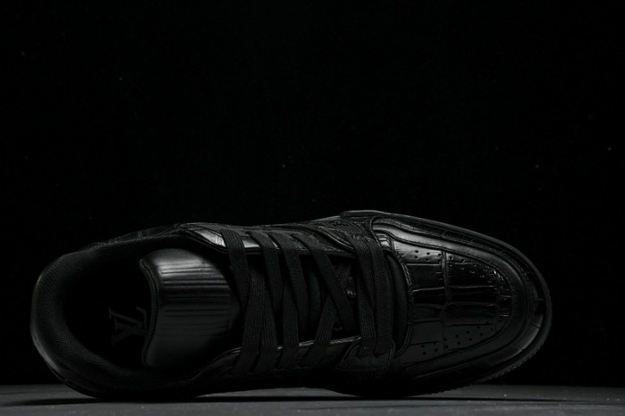 L&V SNEAKERS