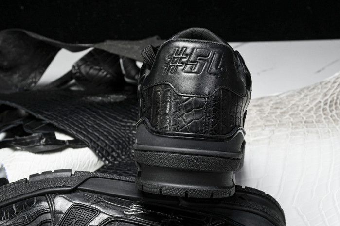 L&V SNEAKERS