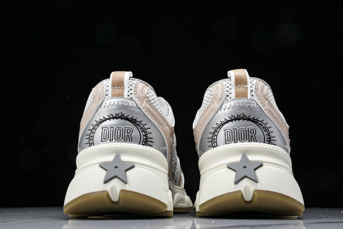 D designer sneaker