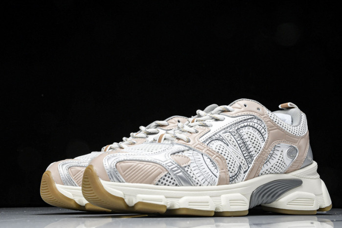 D designer sneaker