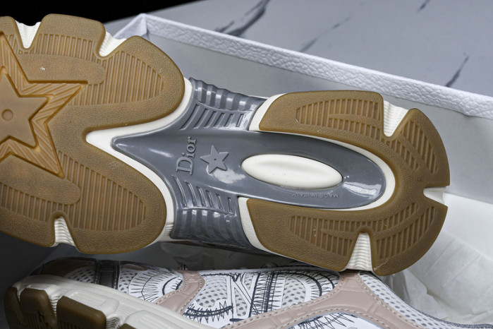 D designer sneaker
