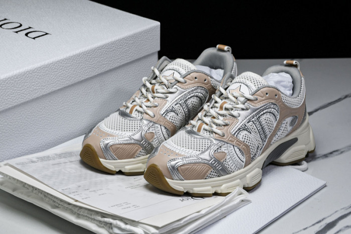 D designer sneaker
