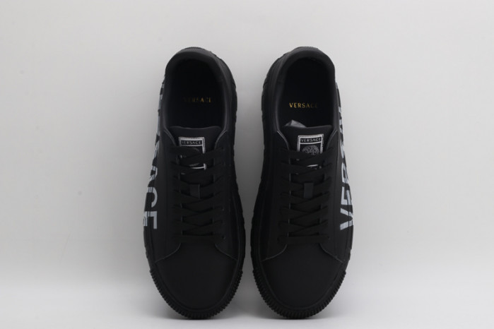 VER DESIGNER SNEAKERS