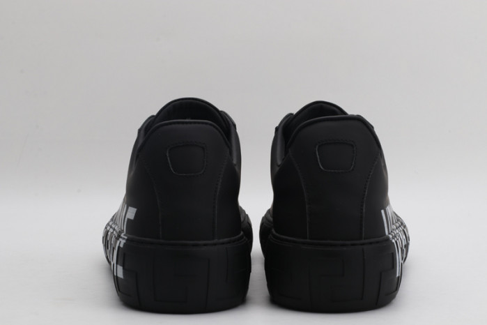 VER DESIGNER SNEAKERS