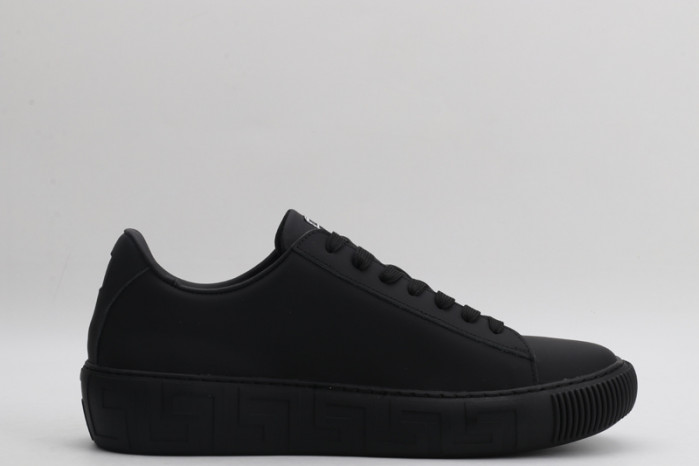 VER DESIGNER SNEAKERS
