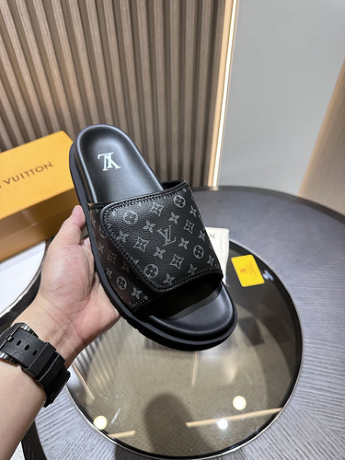L&V SLIPPERS