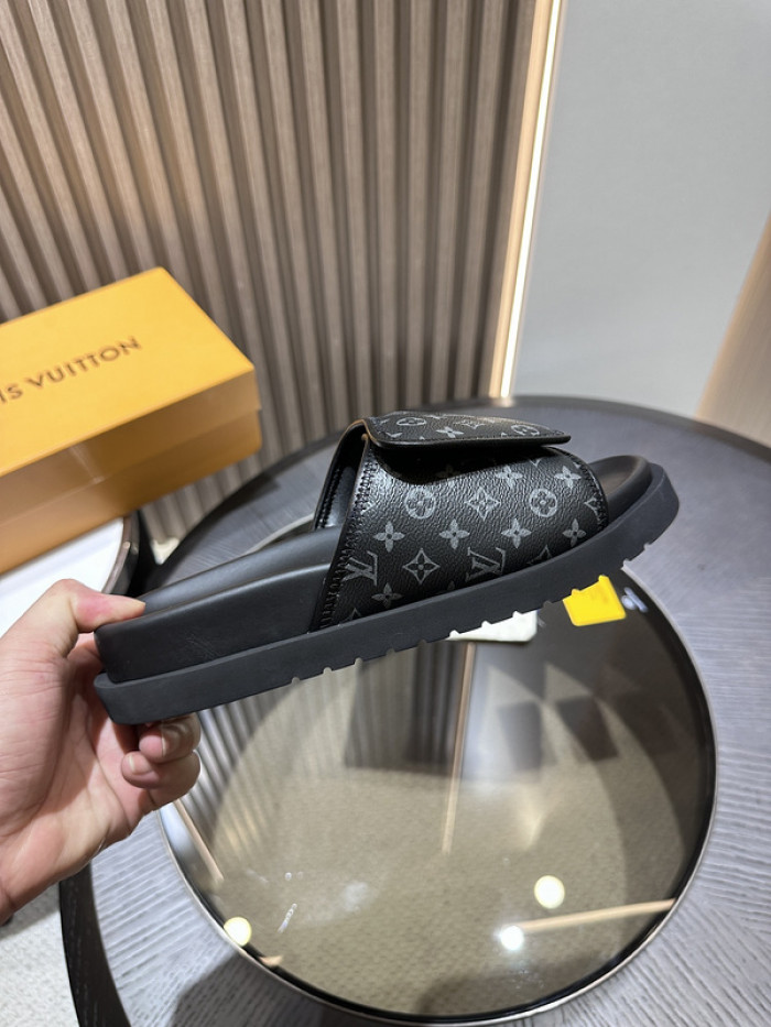 L&V SLIPPERS