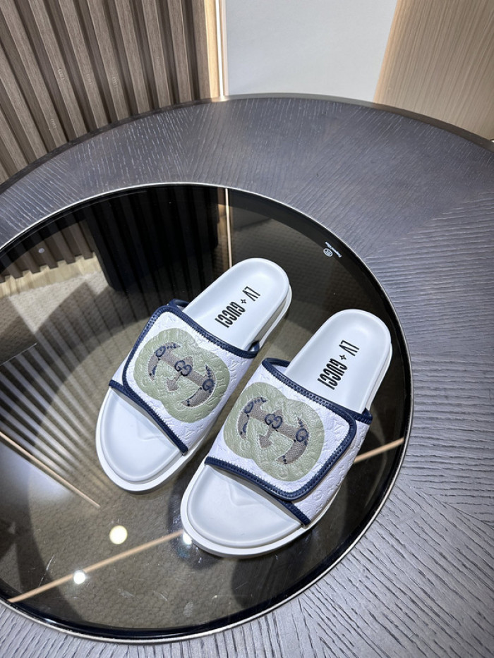 G DESIGNER SLIPPERS