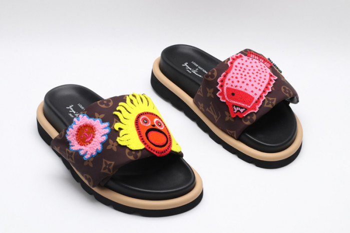 L&V SLIPPERS