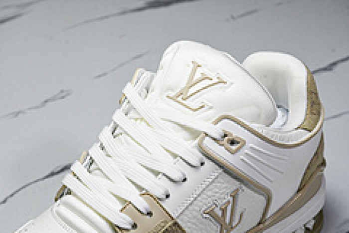 L&V SNEAKERS