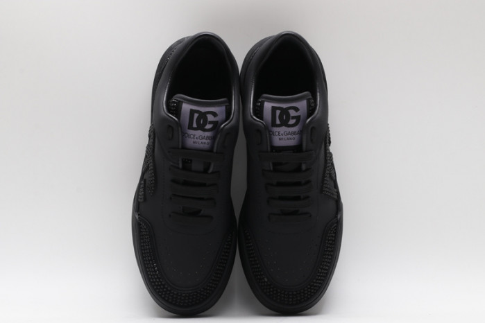 DG sneaker