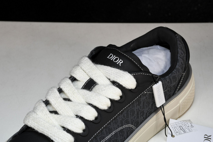 DI*O*R B33 PANKICK
