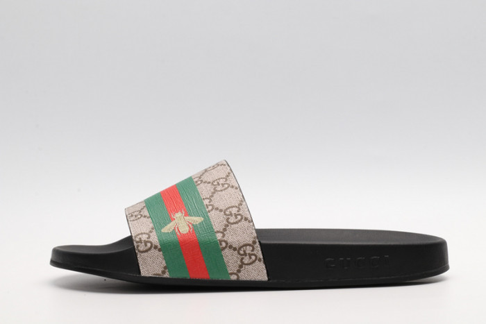 G DESIGNER SLIPPERS