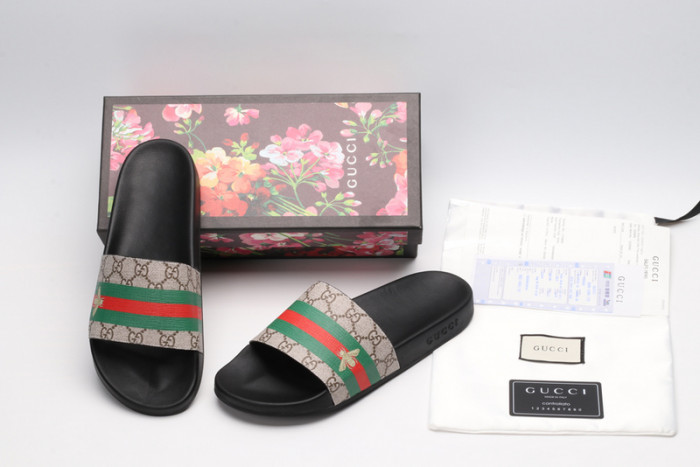 G DESIGNER SLIPPERS