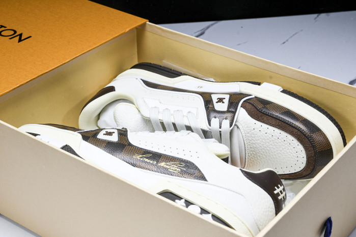 L&V SNEAKERS