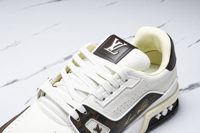 L&V SNEAKERS