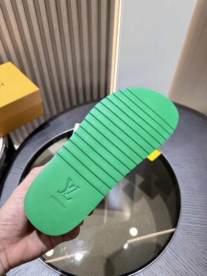 L&V SLIPPERS