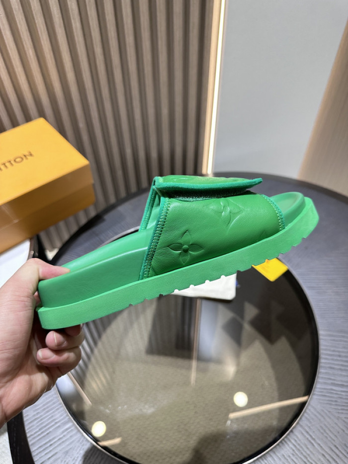 L&V SLIPPERS