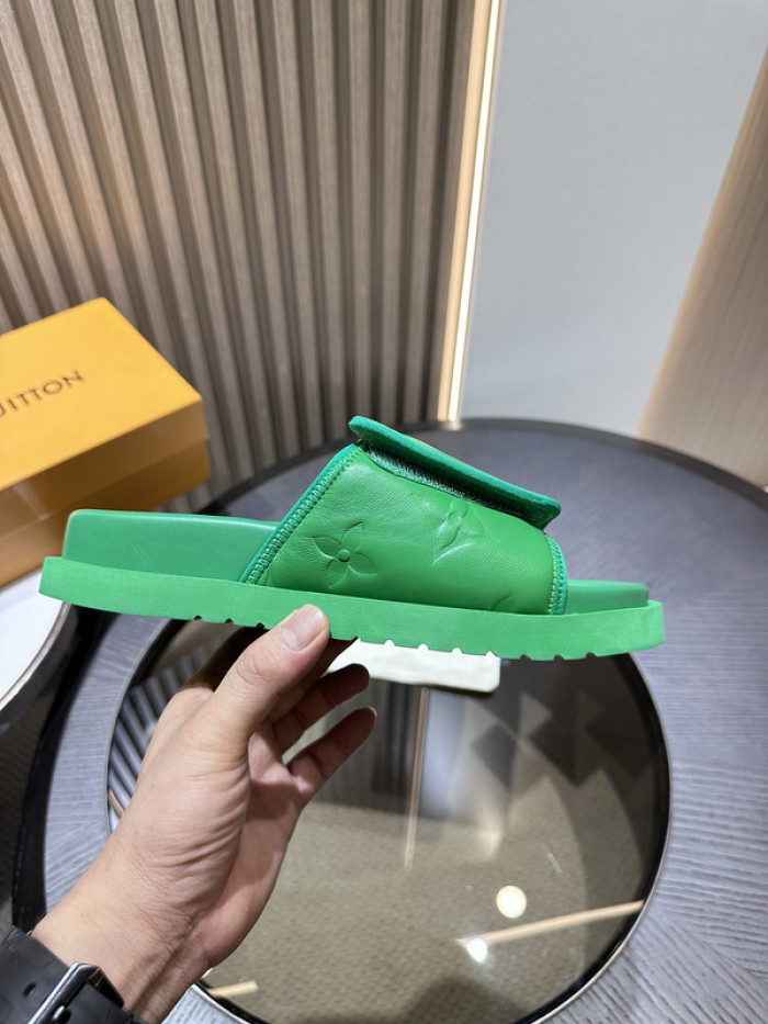 L&V SLIPPERS