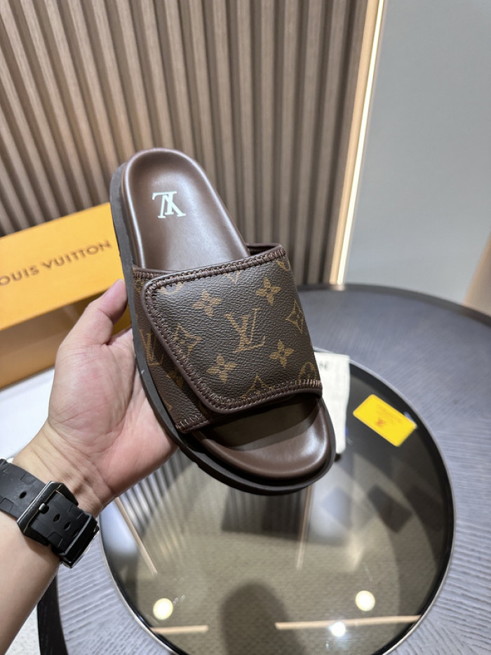 L&V SLIPPERS