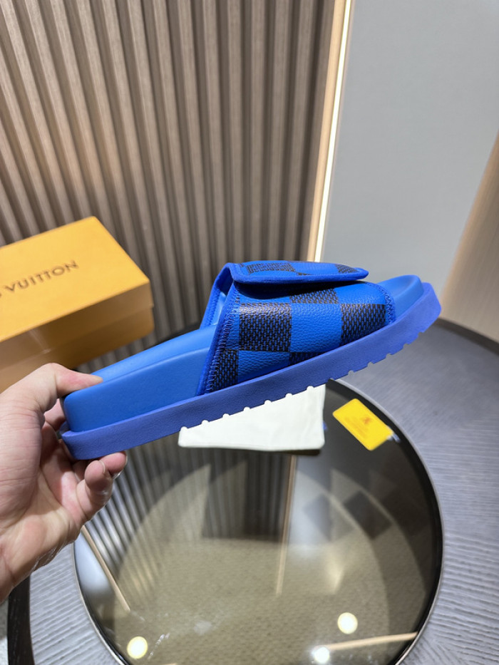 L&V SLIPPERS